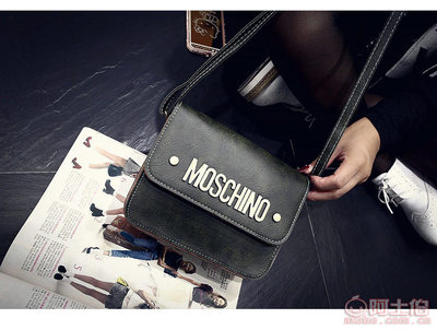 2016新款韓版夏季時(shí)尚單肩包 休閑百搭的鐵字母設(shè)計(jì)