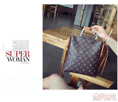 韓風(fēng)輕啟，隨性百搭——深度解析2017春季新款韓版老花鐵把水桶包