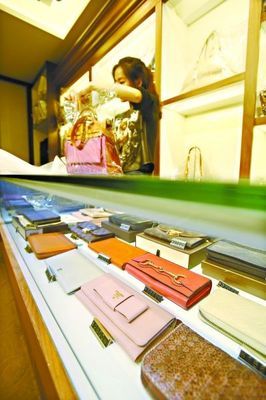 武漢奢侈品寄賣潮涌，箱包銷售折射消費市場新變局